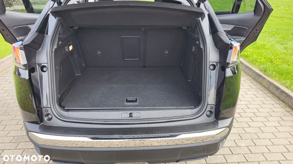 Peugeot 3008 1.6 PureTech Hybrid PHEV Allure Pack S&S EAT8 - 19