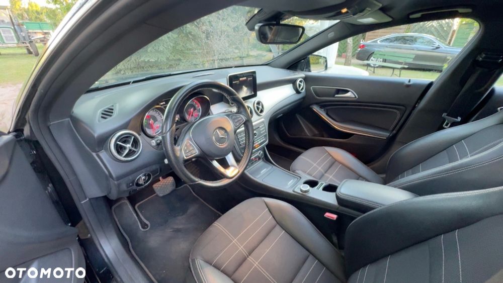 Mercedes-Benz CLA 200 d 7G-DCT - 8