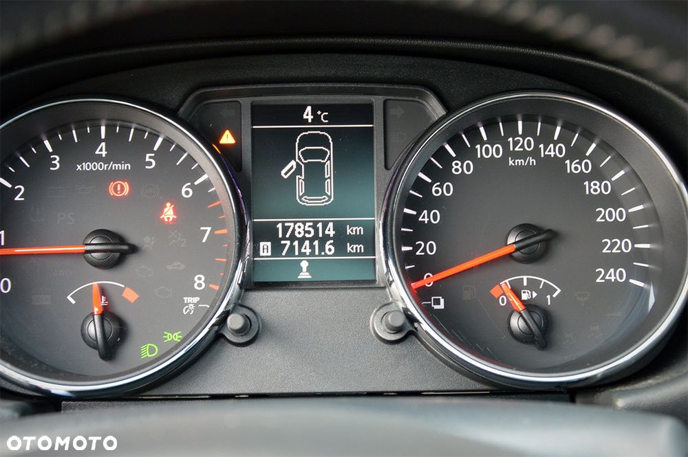 Nissan Qashqai+2 2.0 tekna - 37
