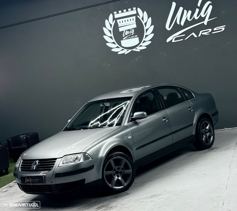 VW Passat 1.9 TDi Trendline - 4