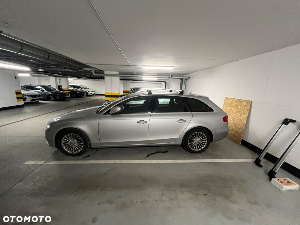 Audi A4 Avant 2.0 TDI Multitronic - 9