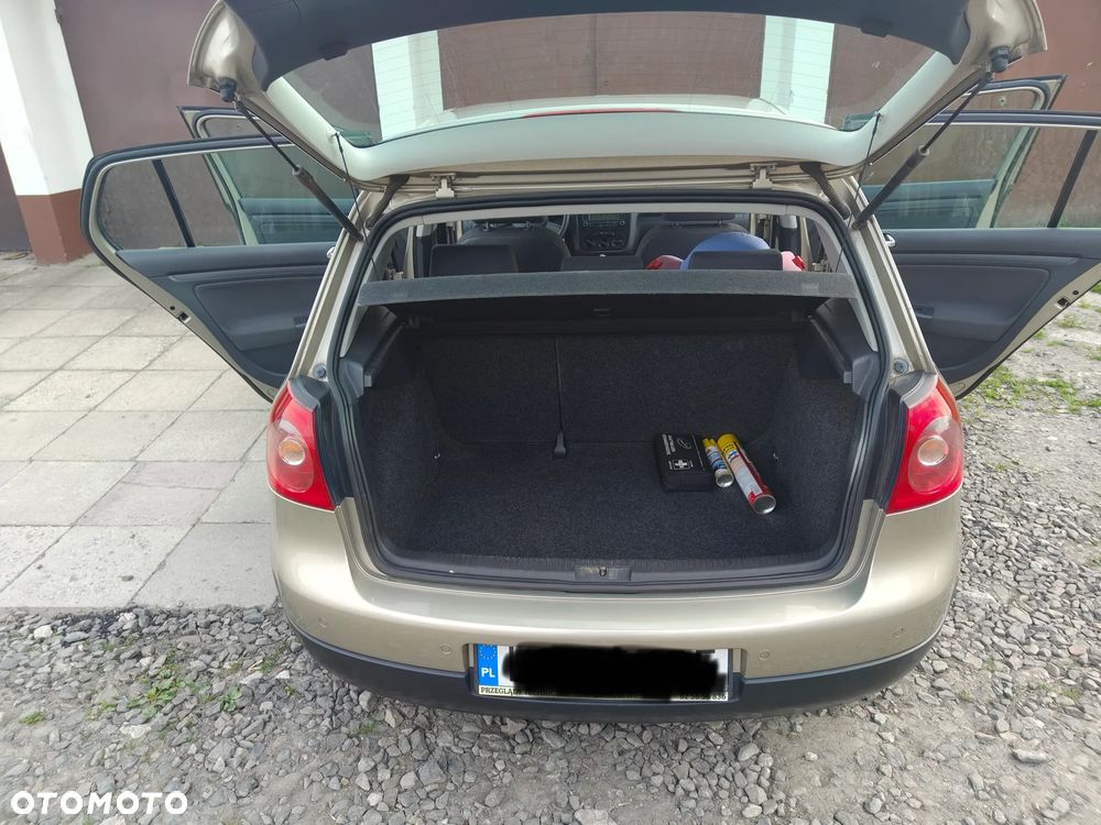 Volkswagen Golf - 8