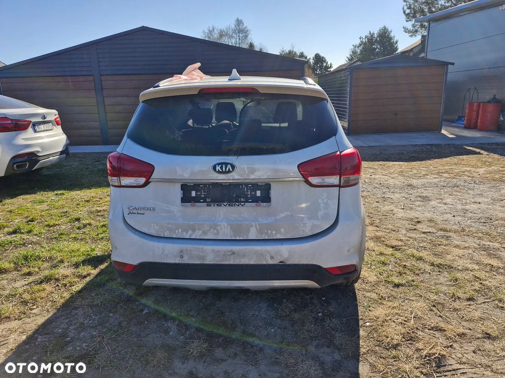 Kia Carens 1.6 CVVT Vision - 4