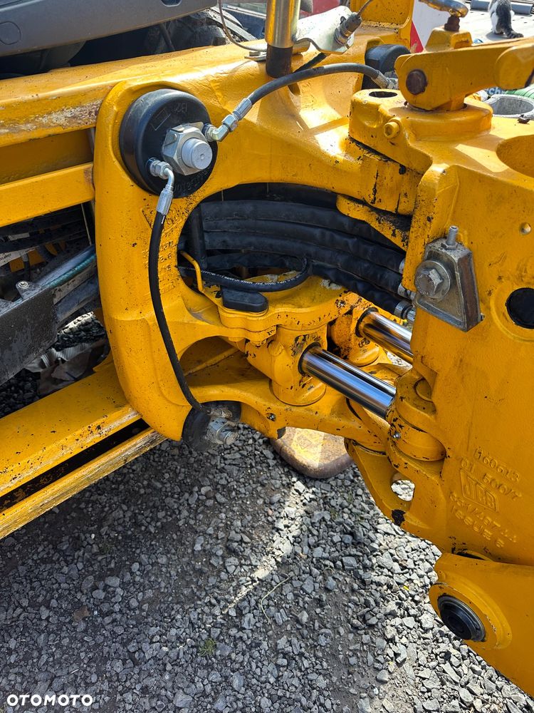 JCB 4CX - 15
