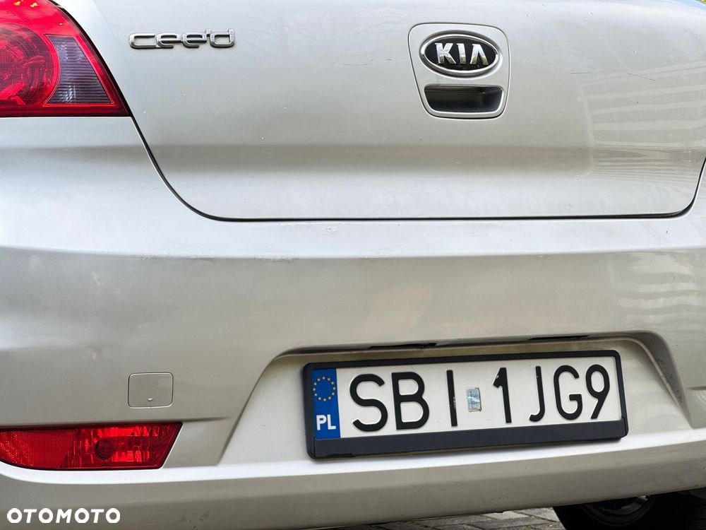 Kia Ceed 1.6 Comfort - 22