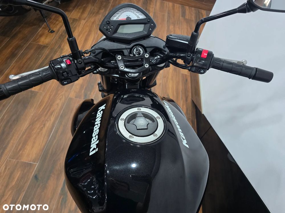 Kawasaki ER - 8