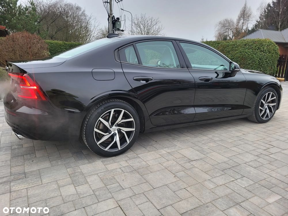 Volvo S60 T6 AWD Momentum Pro - 4