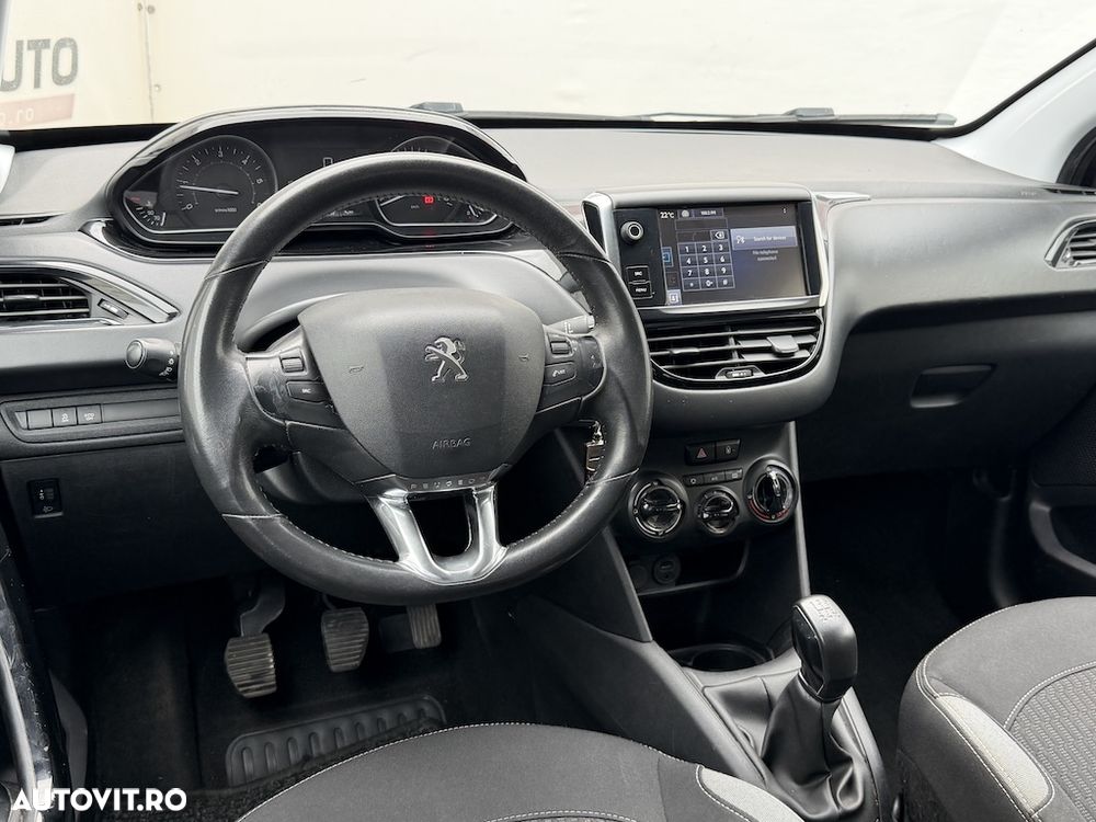 Peugeot 208 Blue-HDi 100 Stop&Start Style - 9