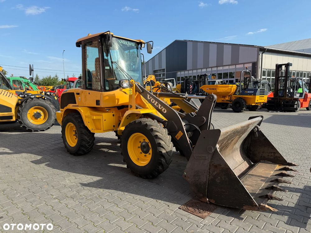 Volvo L30G - 8