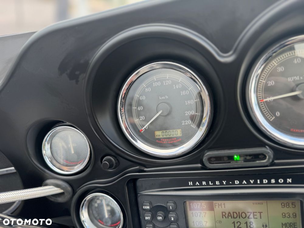 Harley-Davidson Electra - 13