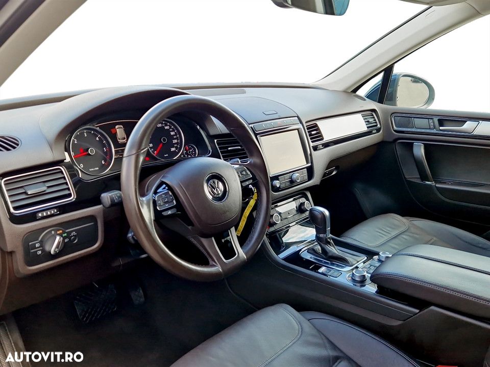 Volkswagen Touareg V6 TDI BMT Supreme Plus - 15
