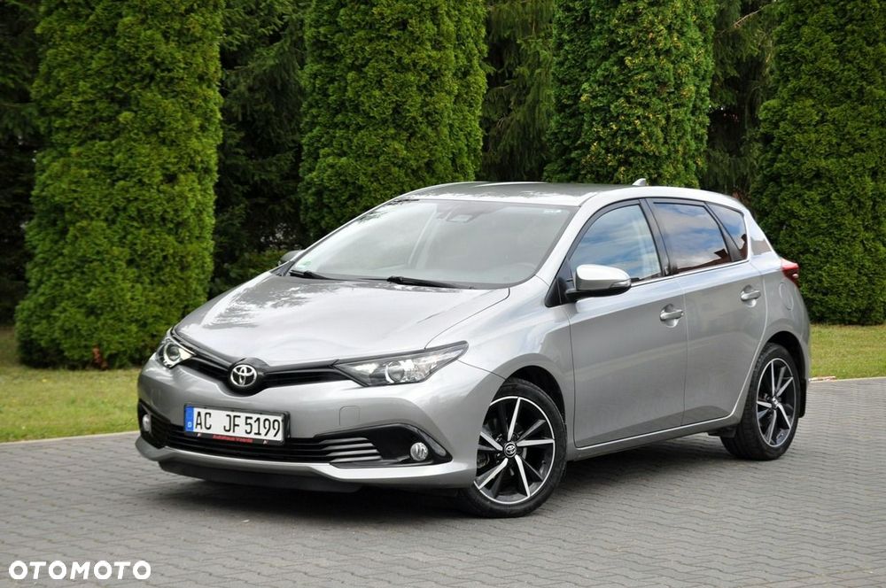 Toyota Auris - 10
