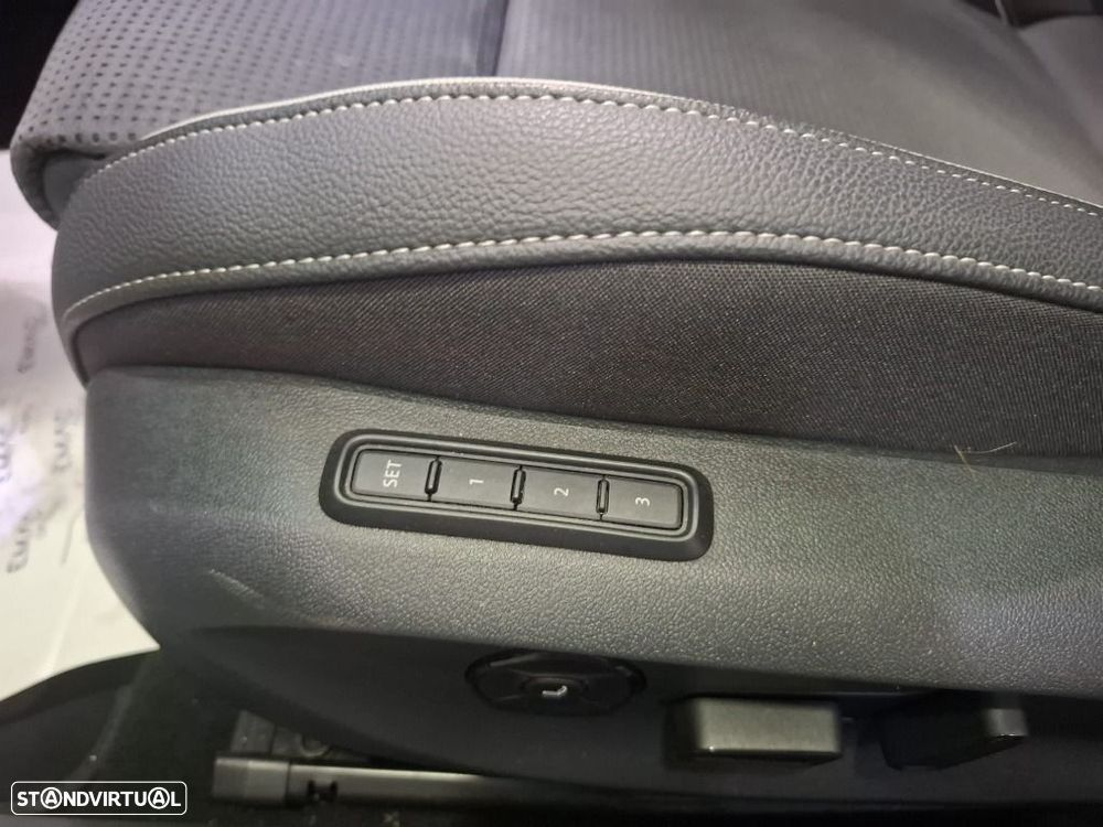 Skoda Superb Break 2.0 TDI Sportline DSG - 13