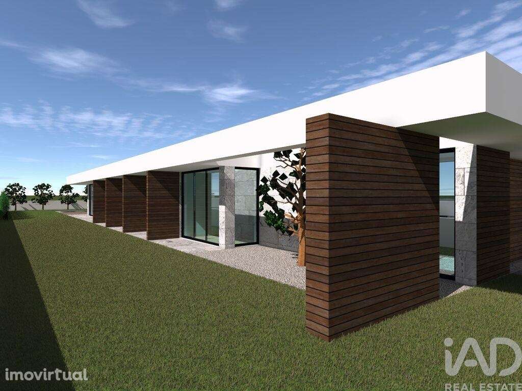 Casa / Villa T4 em Évora de Alcobaça de 196,18 m2 - Grande imagem: 3/19