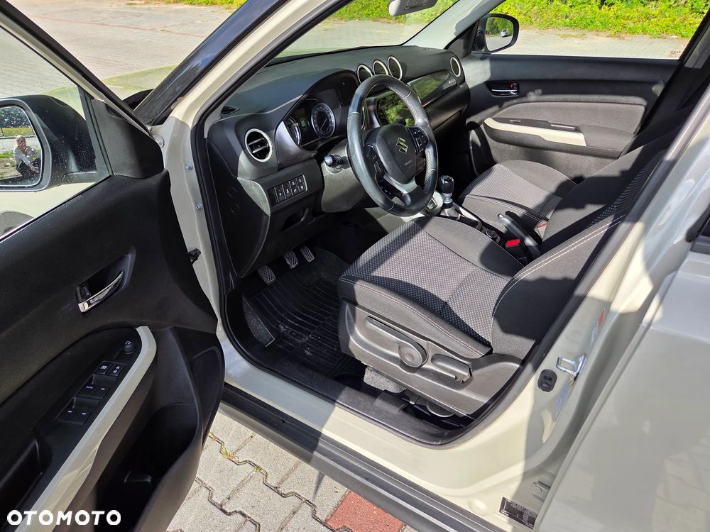 Suzuki Vitara - 8