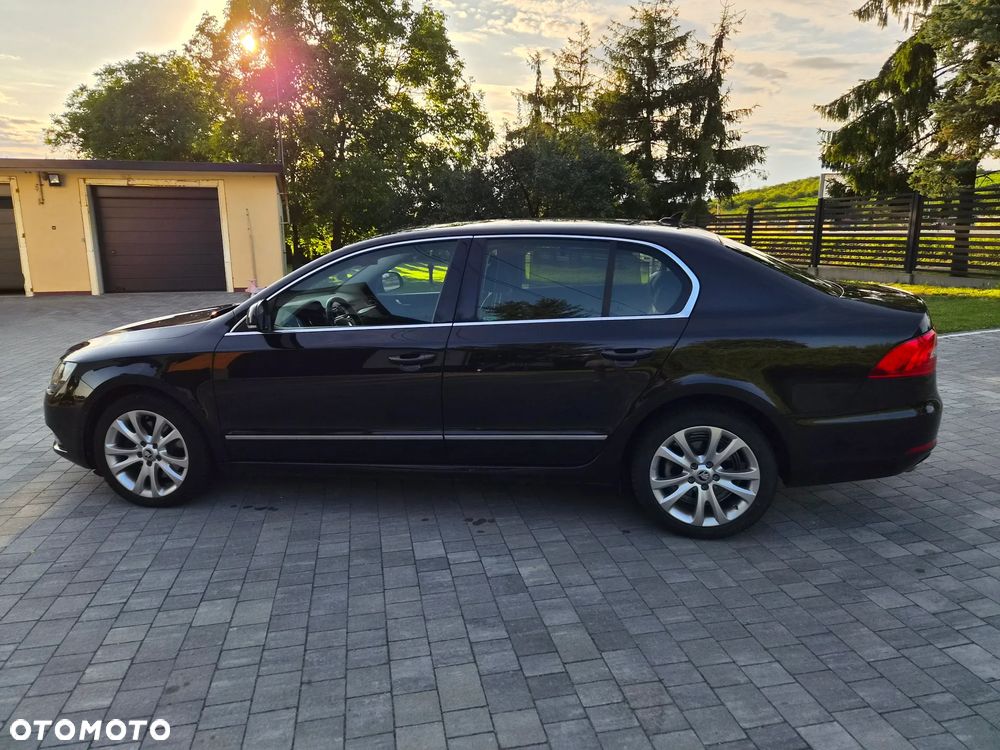 Skoda Superb 2.0 TDI Platinum DSG - 3