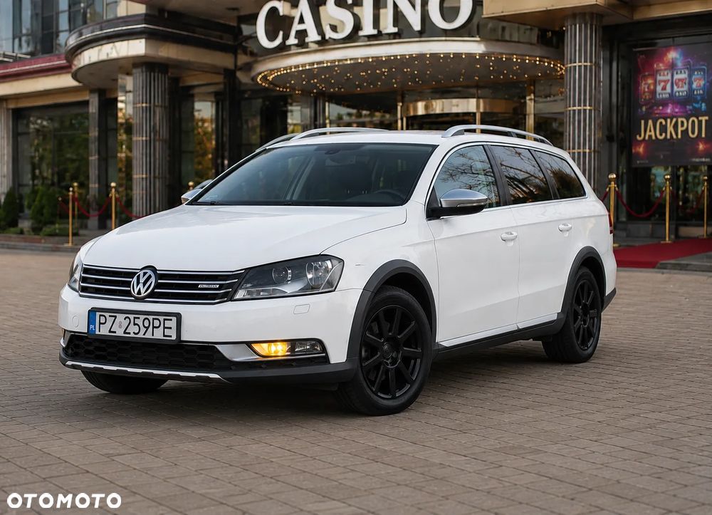 Volkswagen Passat Alltrack 2.0 TSI 4Mot DSG - 2