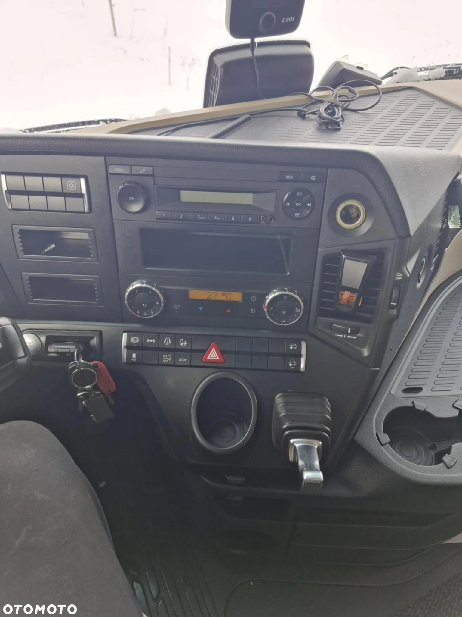 Mercedes-Benz ACTROS MP4 - 8