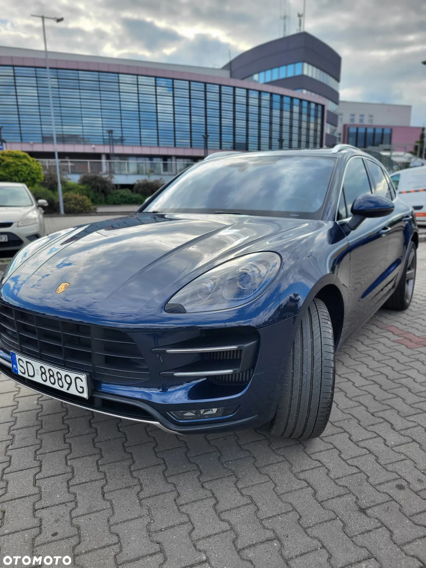 Porsche Macan Turbo - 2
