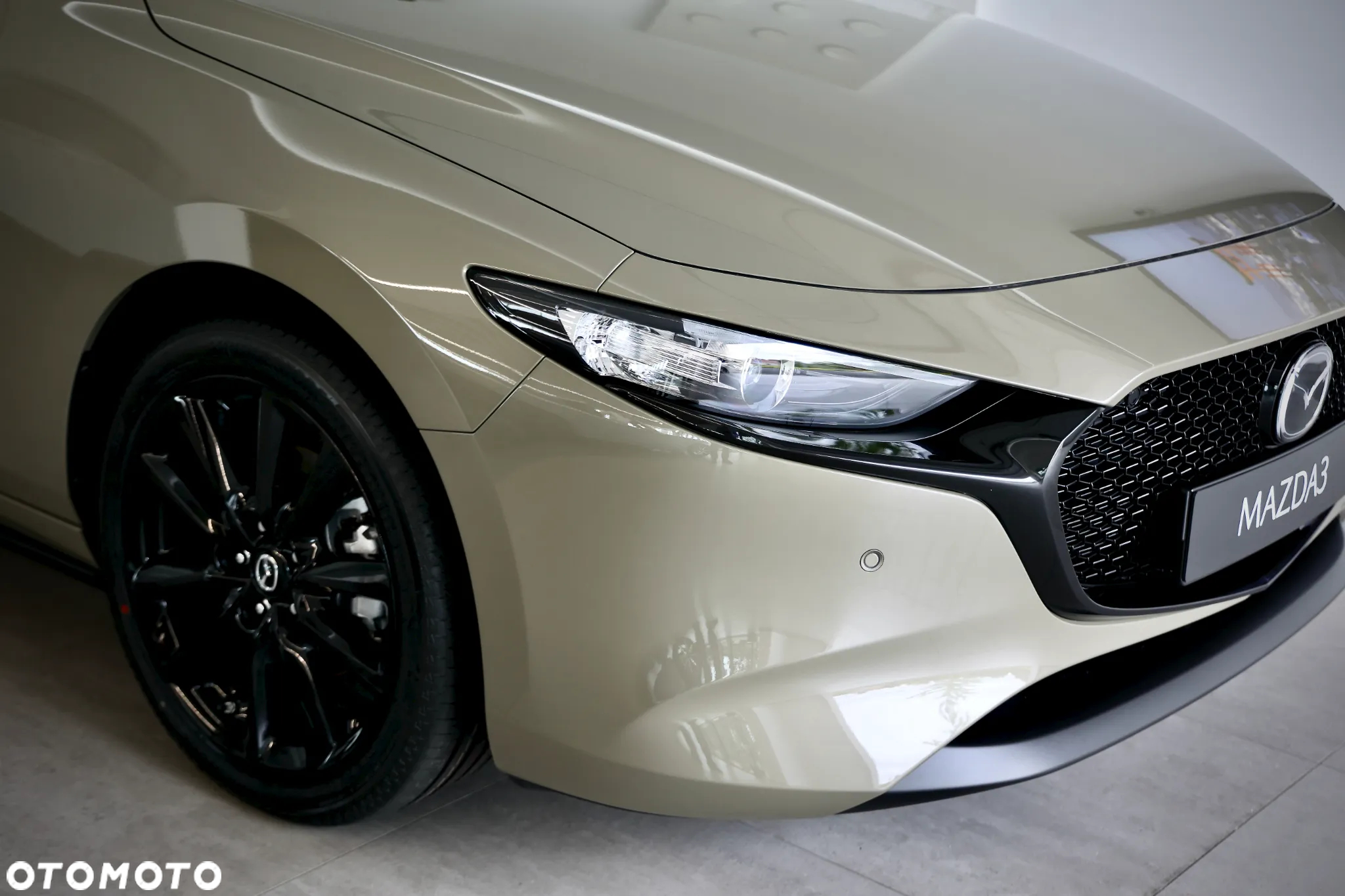 Mazda 3 - 4