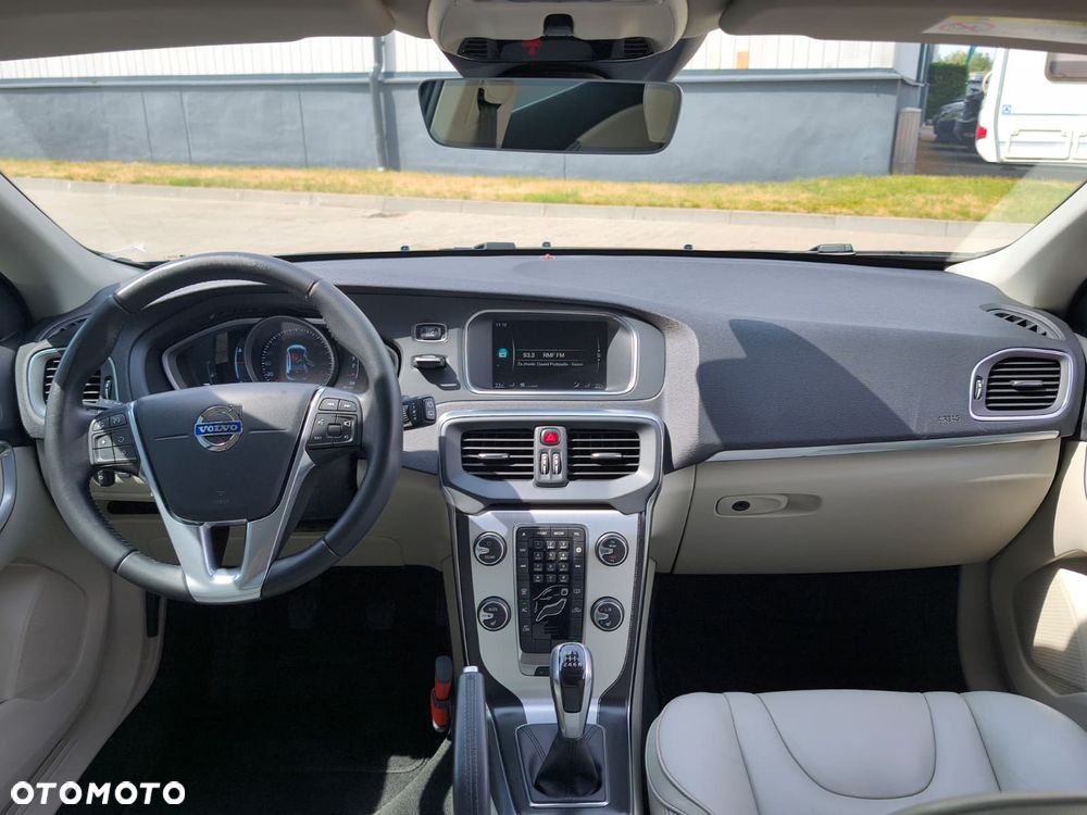 Volvo V40 D2 Ocean Race - 22