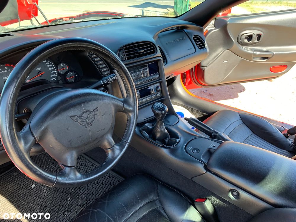 Chevrolet Corvette - 20