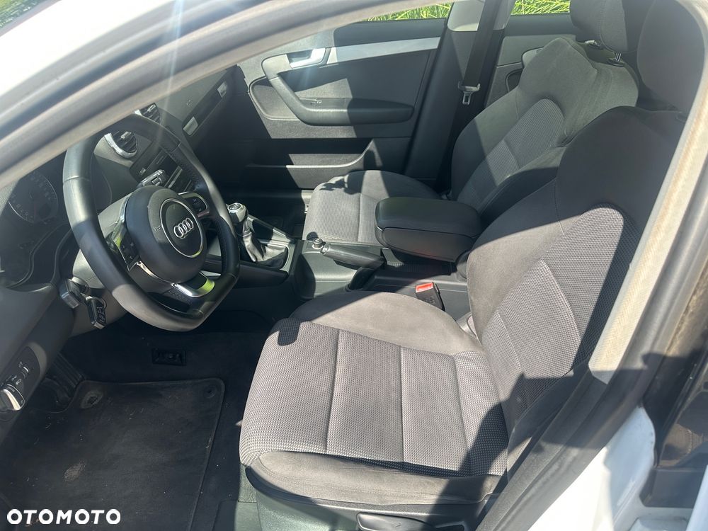 Audi A3 Sportback 2.0 TDI DPF Quattro Ambition - 8