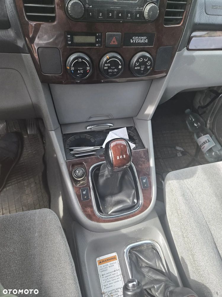Suzuki Grand Vitara - 22