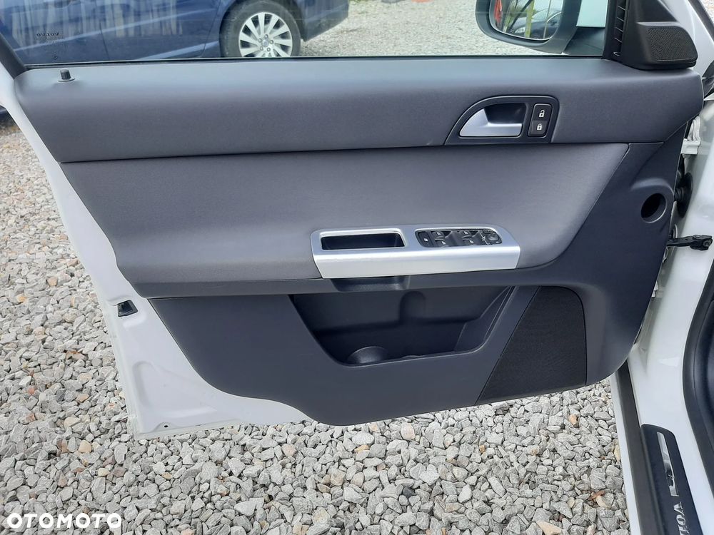 Volvo V50 D2 Kinetic - 18