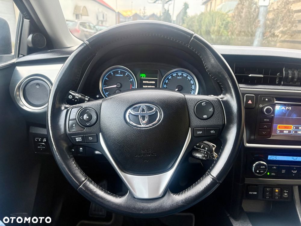 Toyota Auris 1.6 Valvematic Life Plus - 22