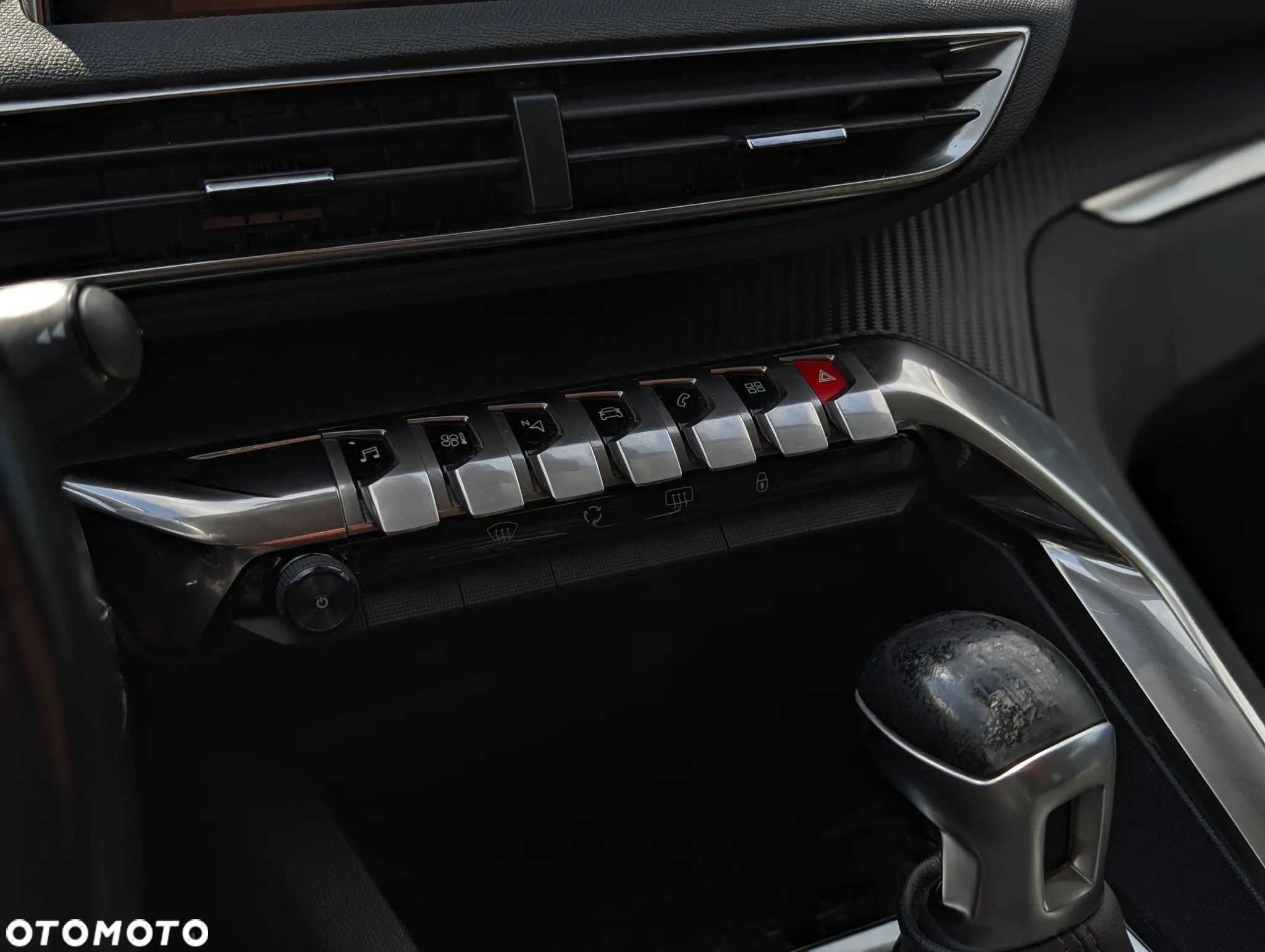 Peugeot 5008 1.2 PureTech Active Pack S&S - 28