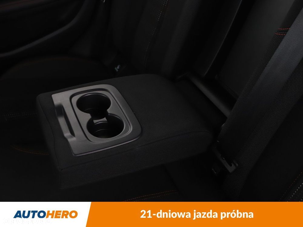 Peugeot 308 1.2 PureTech Allure S&S EAT8 - 34