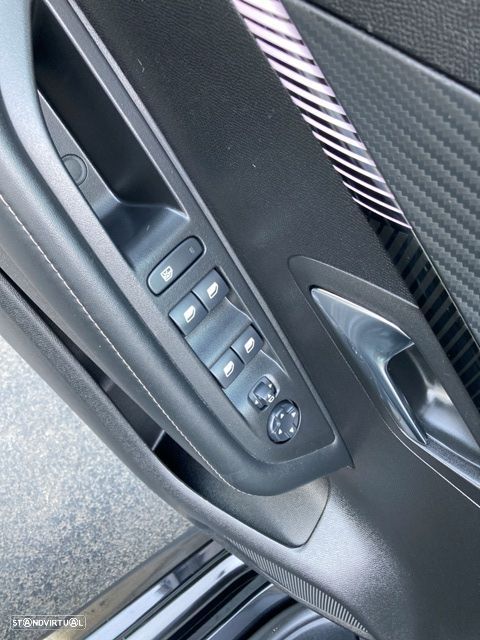 Peugeot 208 1.2 PureTech Allure - 29