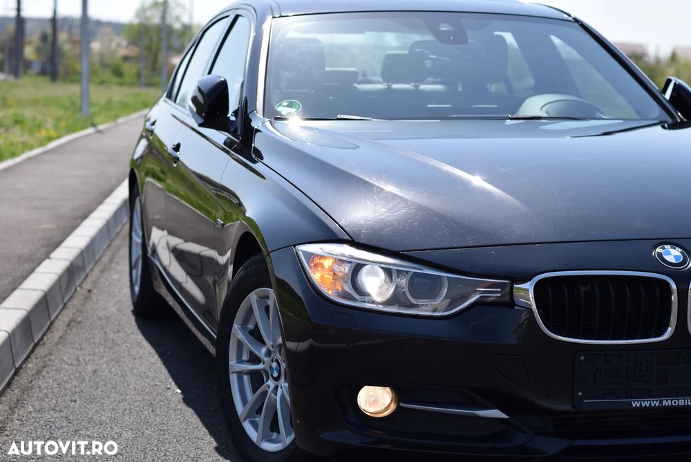 BMW Seria 3 320d Sport-Aut. Sport Line - 27