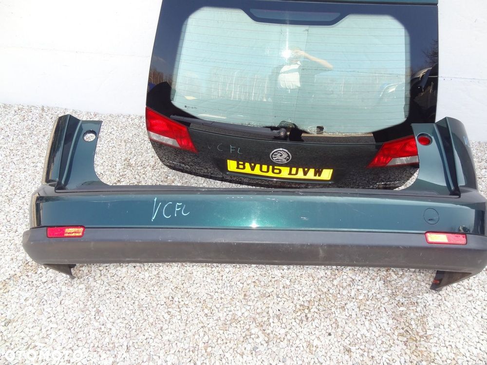 Zderzak tylny tył Opel Vectra C kombi zielony