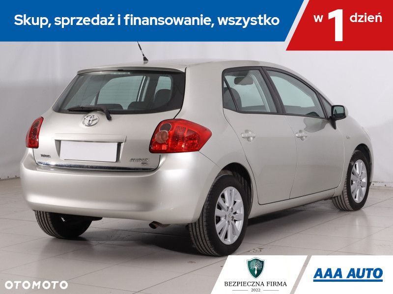 Toyota Auris - 7