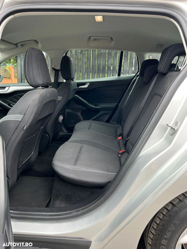Ford Focus 2.0 EcoBlue Titanium Business - 28