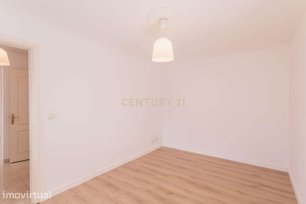 Apartamento T1 na Paz Mafra - Grande imagem: 4/24