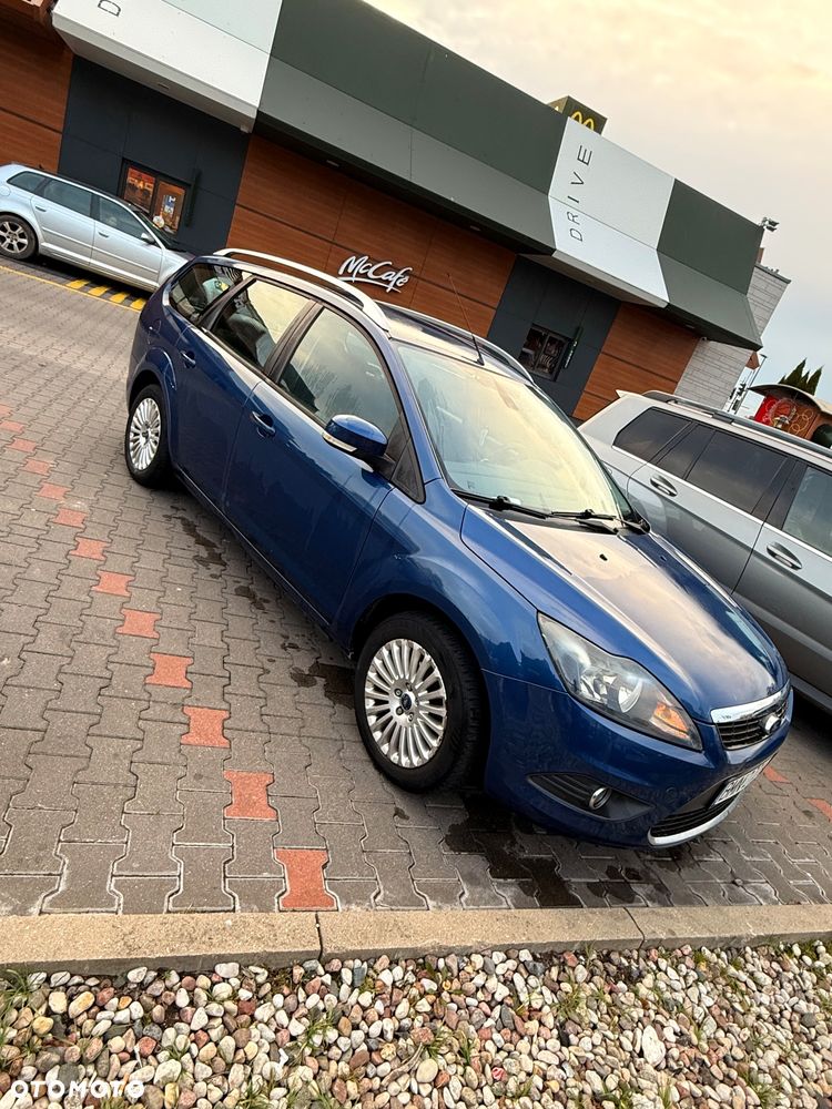 Ford Focus 2008 photo 2