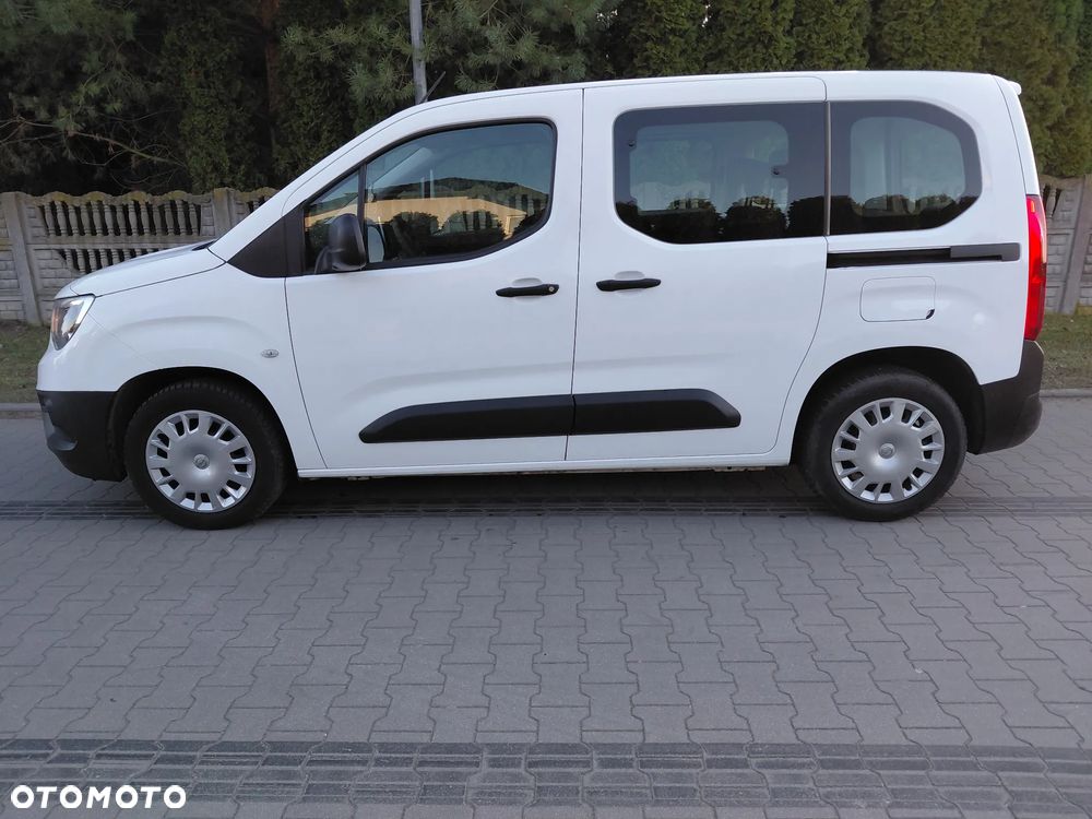 Opel Combo 1.5 D Start/Stop - 13