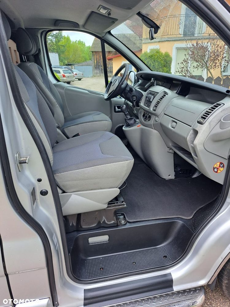 Opel Vivaro - 14