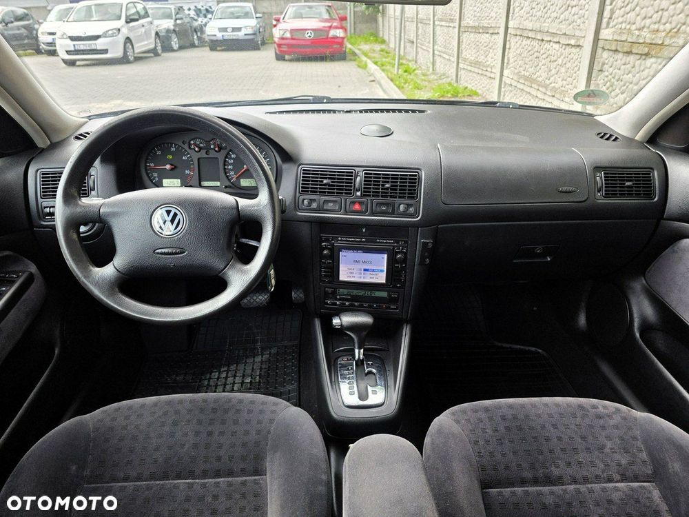Volkswagen Golf - 13