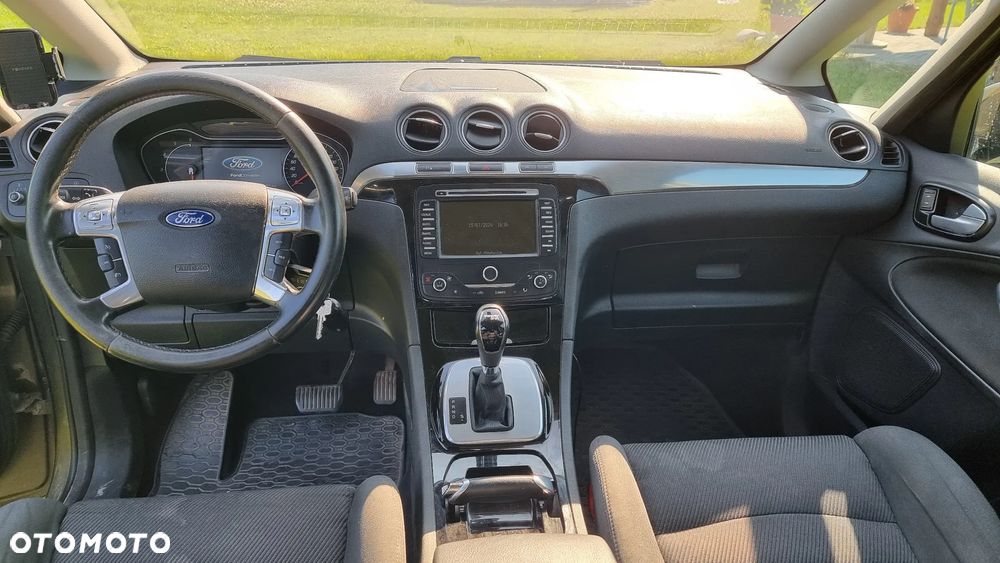 Ford S-Max - 7