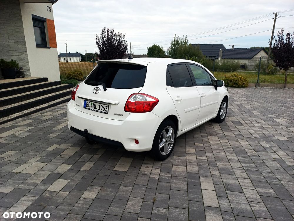 Toyota Auris 1.6 Edition - 8