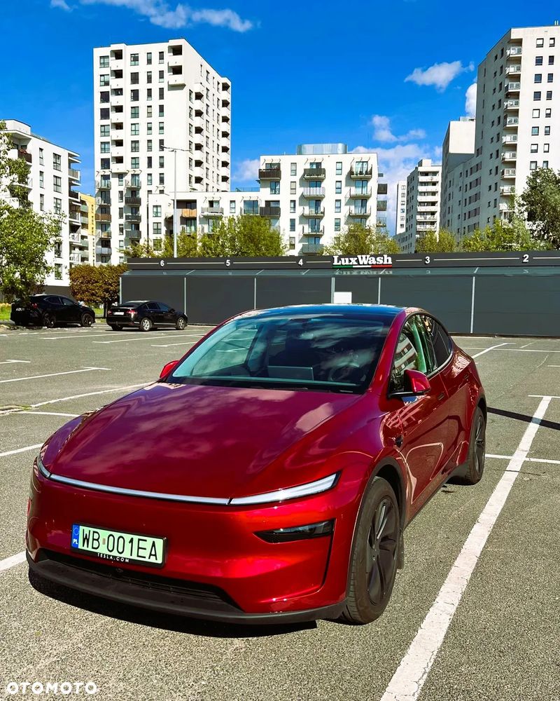 Tesla Model Y 79kWh Long Range AWD - 3