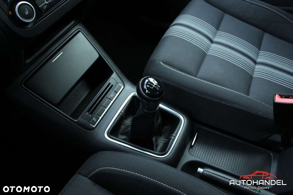 Volkswagen Golf Plus - 18
