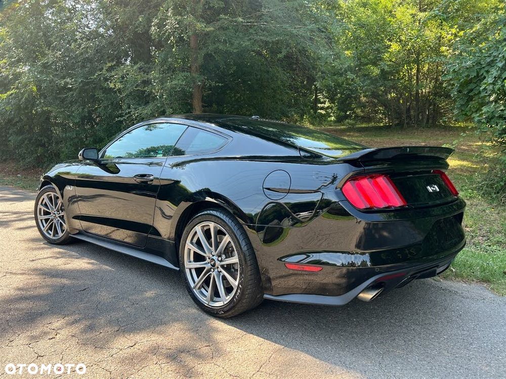 Ford Mustang - 3