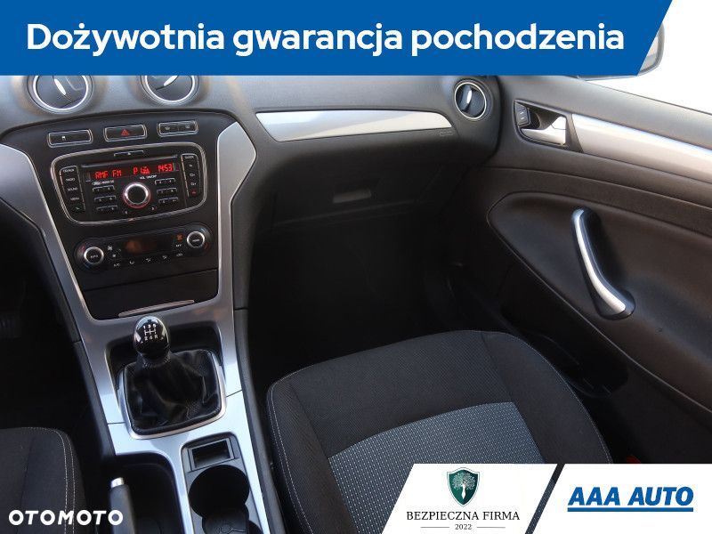 Ford Mondeo - 10