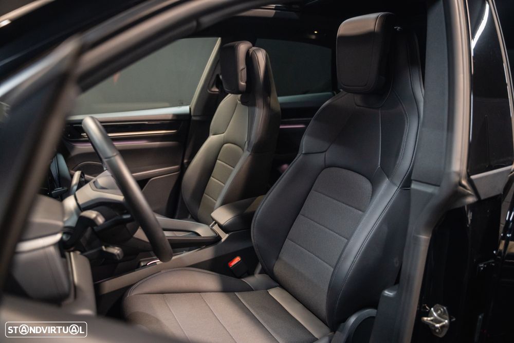 Porsche Macan Electric - 25