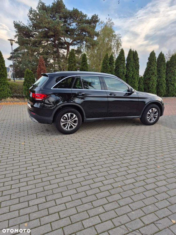 Mercedes-Benz GLC 300 d 4-Matic - 4